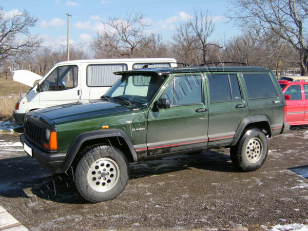 Козирка за Jeep Cherokee №070101 - Image 2